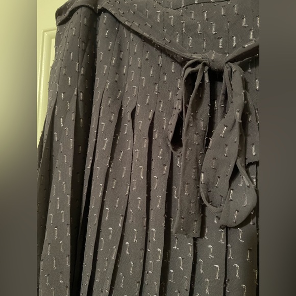 Ann Taylor 16P petite pretty sparkly pleated skirt gray and silver NWT - Picture 2 of 6